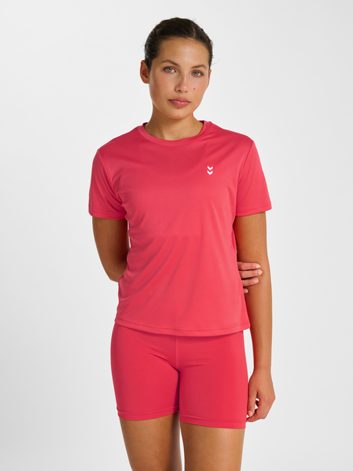 hmlPULSE TRAINING W T-SHIRT S/S, CAYENNE, model