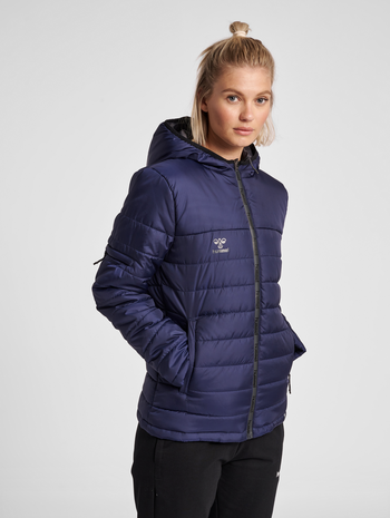 hmlNORTH QUILTED HOOD JACKET WOMAN, MARINE, model