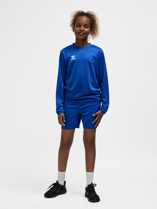 hmlESSENTIAL SWEATSHIRT KIDS, TRUE BLUE, model