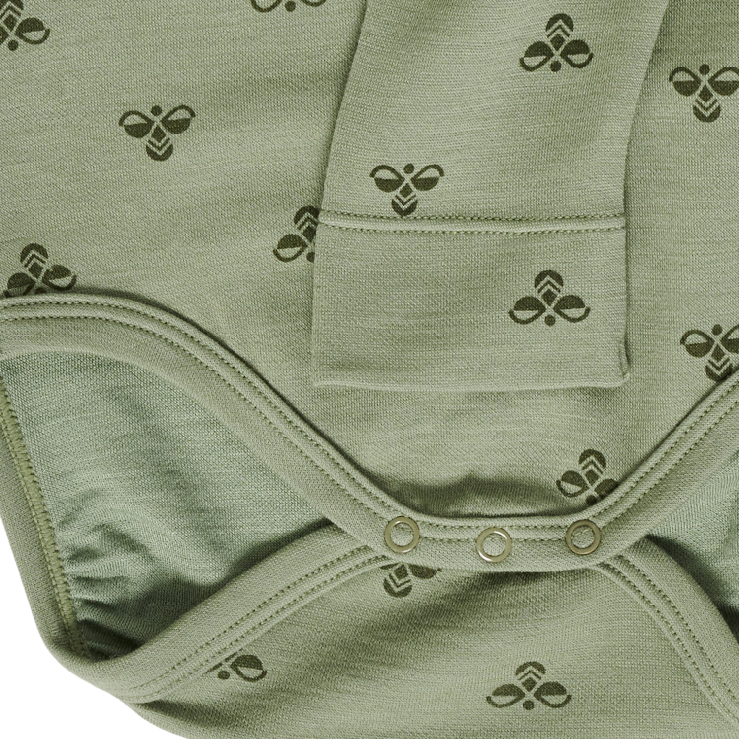 hmlBAMBO BODY LS, OIL GREEN, packshot