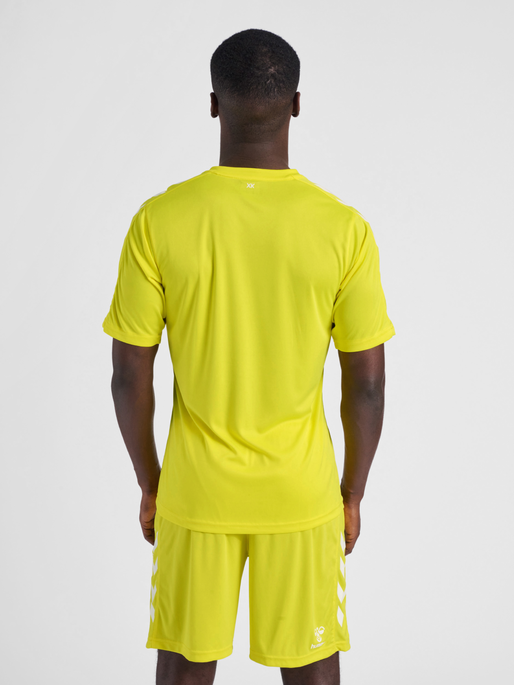 hmlCORE XK POLY JERSEY S/S, BLAZING YELLOW, model