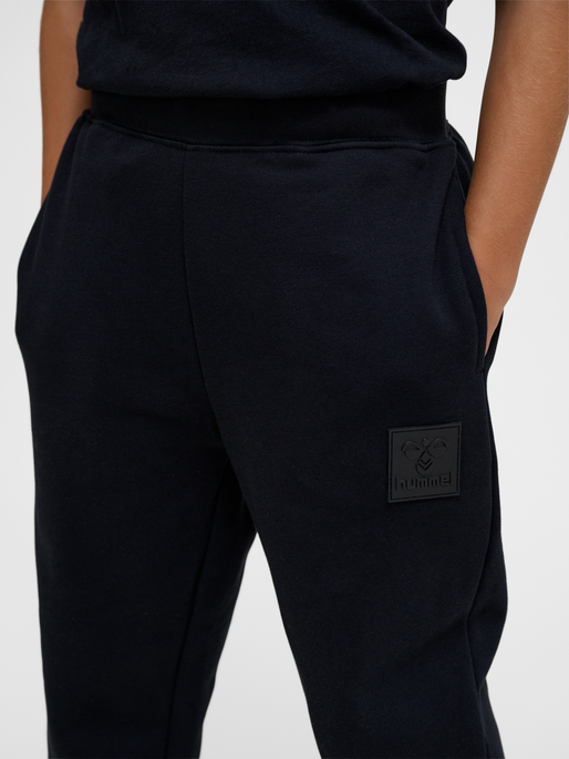 hmlCLEAN ADJUSTABLE PANTS, BLACK, model