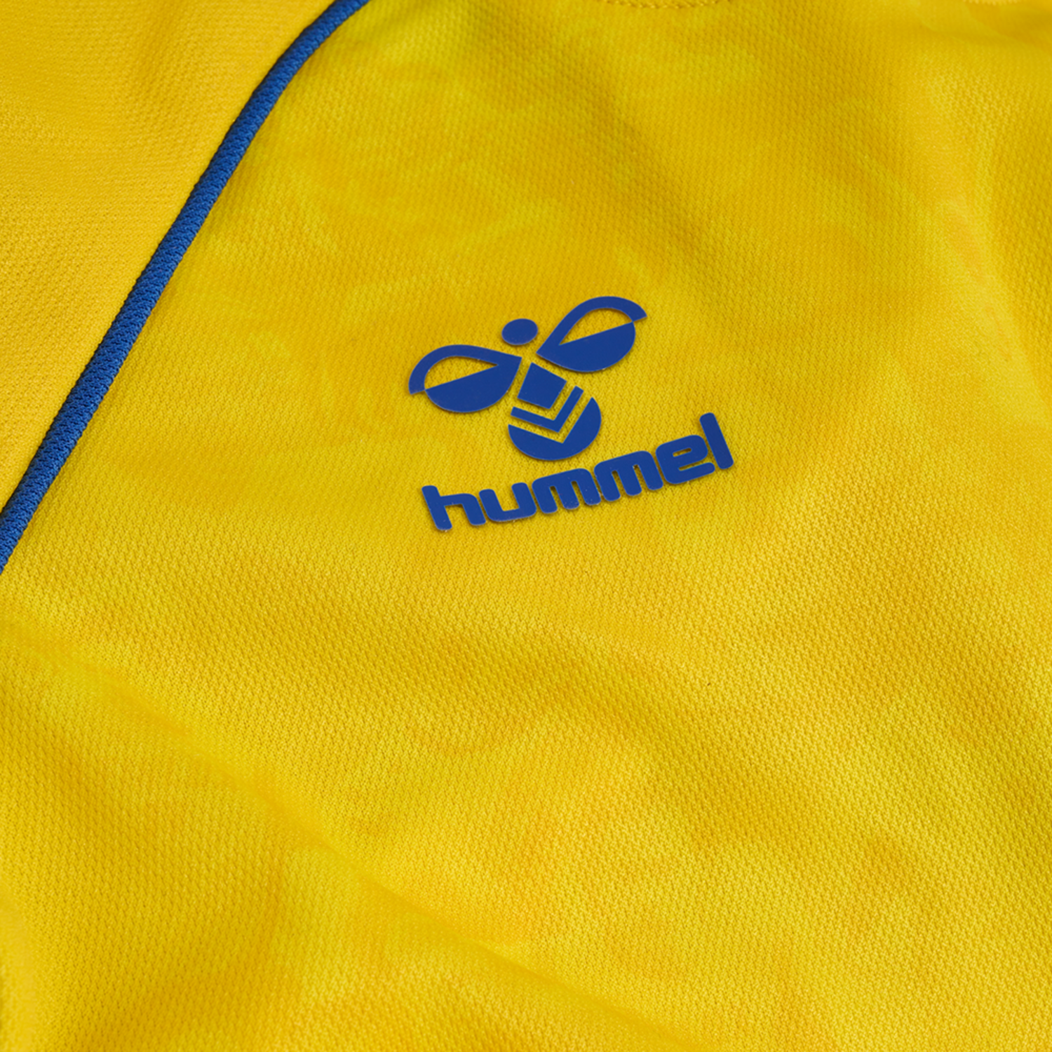 BIF 24/25 HOME MINI KIT, CYBER YELLOW, packshot