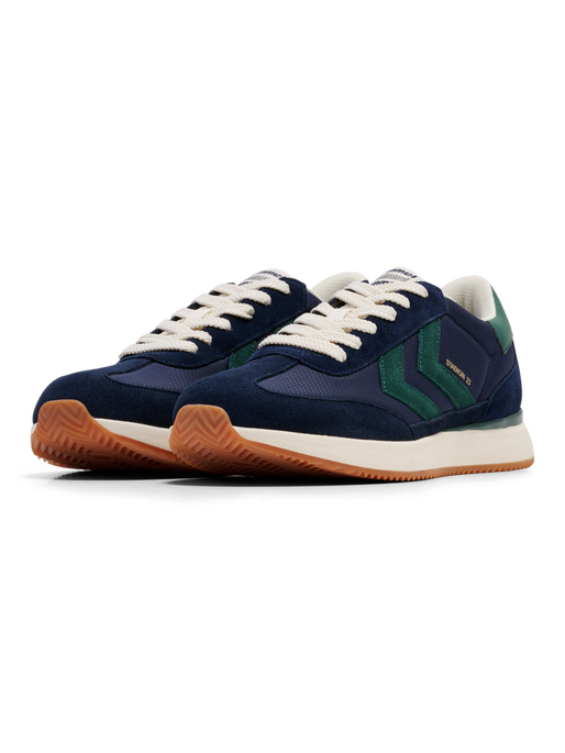 STADION 23, BLACK IRIS, packshot