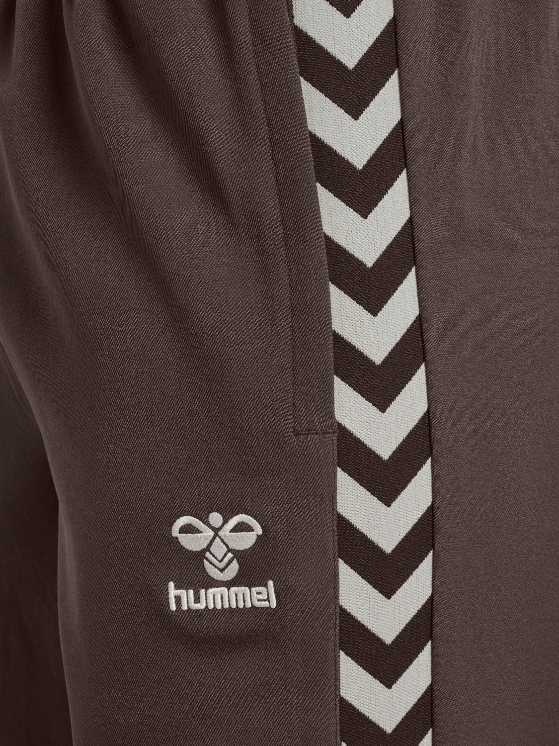 hmlROOT TRACK PANTS, CHOCOLATE BROWN, packshot
