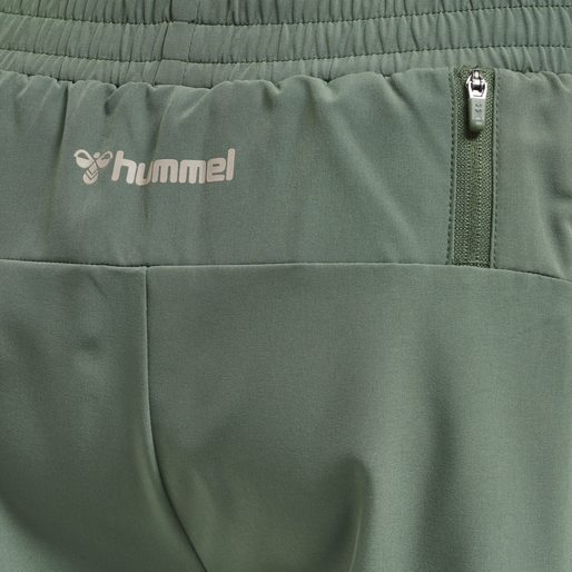 hmlMT FORCE 2 IN 1 SHORTS, LAUREL WREATH hmlMT FORCE 2 IN 1 SHORTS, LAUREL WREATH, packshot