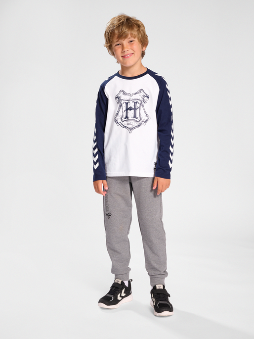 hmlHARRY POTTER T-SHIRT LS, 9001, model