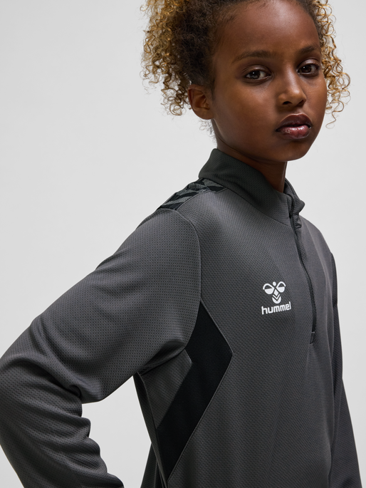 hmlAUTHENTIC HALF ZIP SWEAT KIDS, ASPHALT, model
