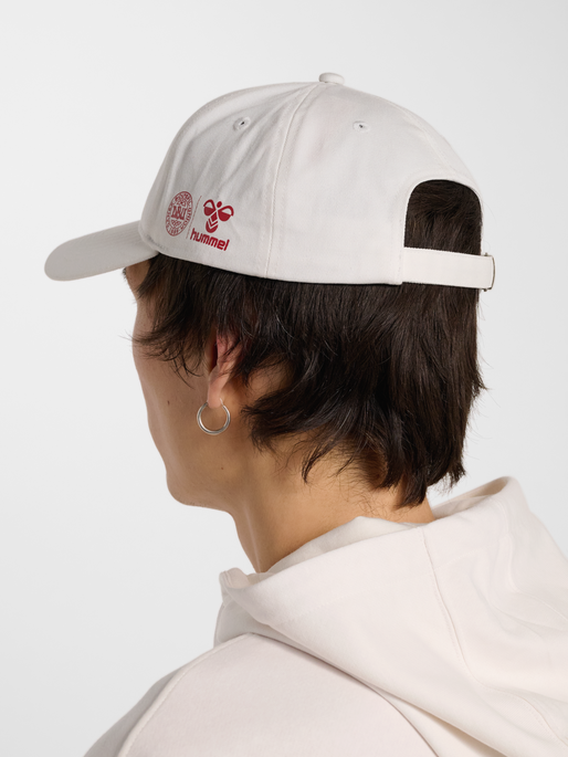 DBU 26 FAN DYNAMITE CAP, WHITE, model