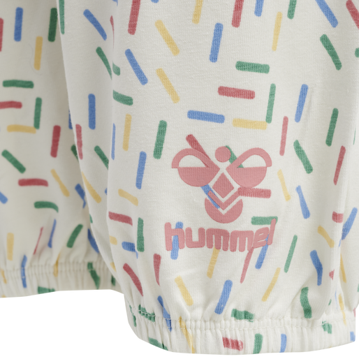 hmlAURORA SHORTS, MARSHMALLOW hmlAURORA SHORTS, MARSHMALLOW, packshot