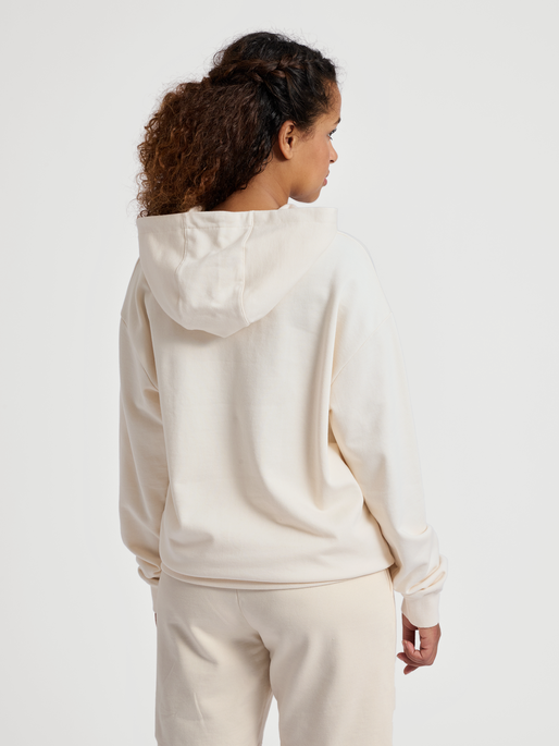 hmlHIVE WADE HOODIE, 9999, model
