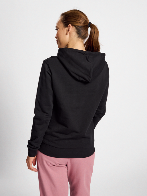 hmlLGC SHAI HOODIE, BLACK, model