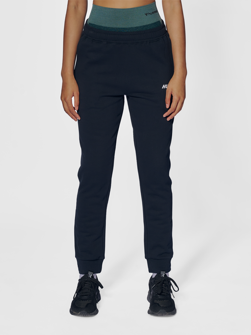 hmlELEMENTAL REGULAR PANTS WOMAN, BLACK, model