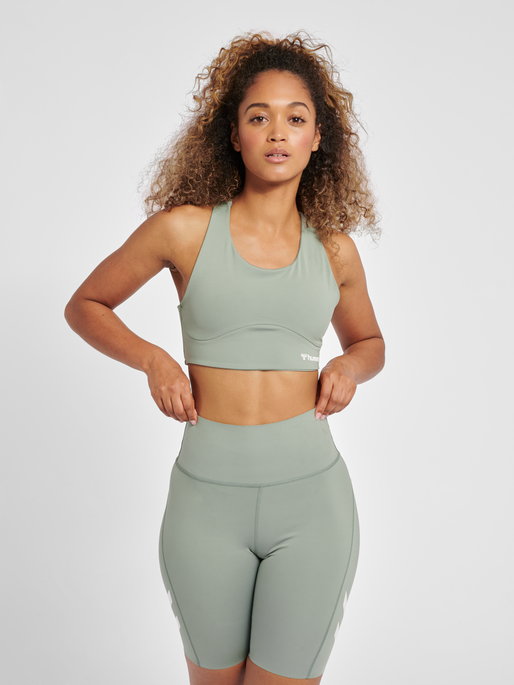 hmlMT GRACE SPORTS BRA, LILY PAD, model