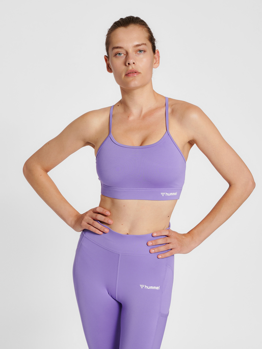 hmlMT CHIPO PADDED SPORTS BRA, PAISLEY PURPLE, model