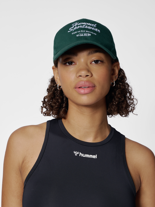 hmlSNAP CAP CALL US, PONDEROSA PINE, model