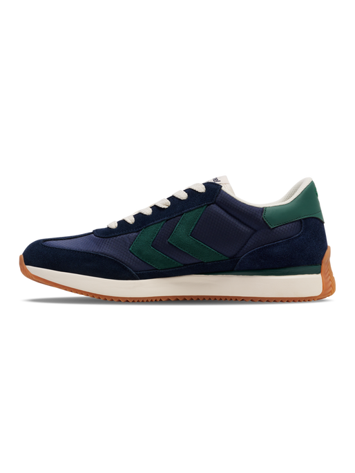 STADION 23, BLACK IRIS, packshot