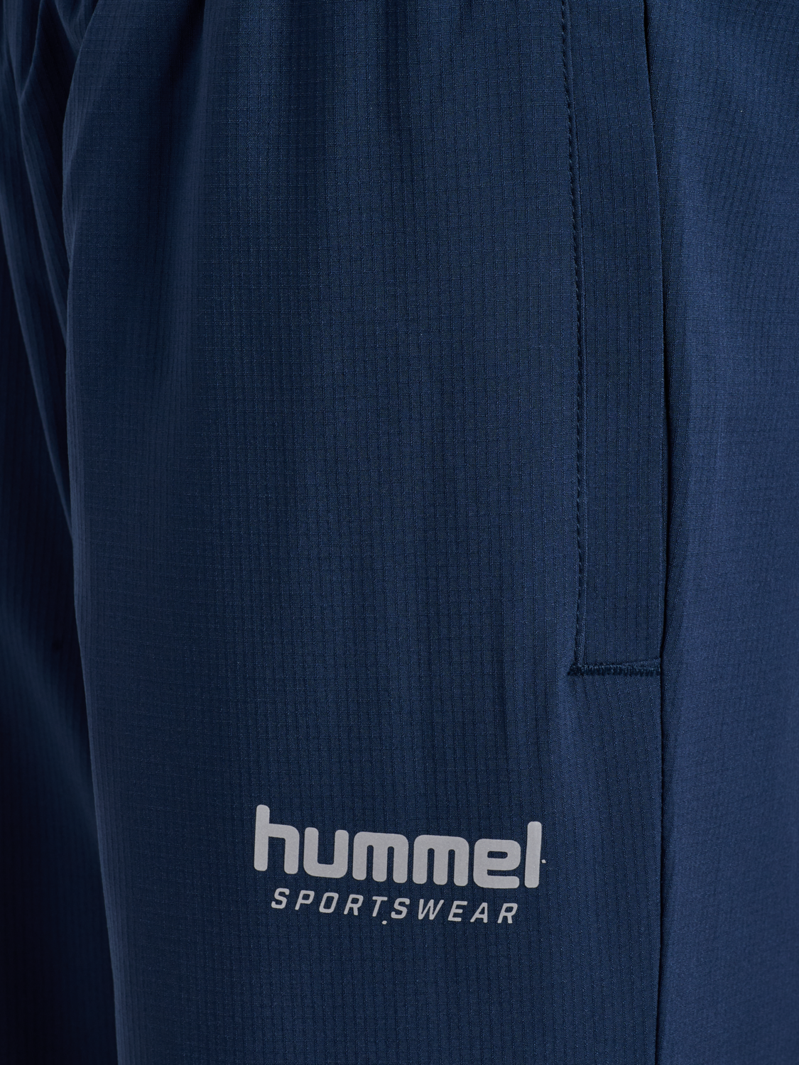 hmlJR LOOSE TRACKSUIT PANTS, DRESS BLUES, packshot
