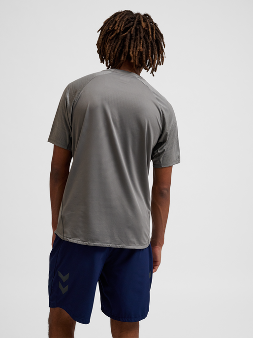 hmlPRO TRAINING JERSEY S/S, STEEL GRAY, model