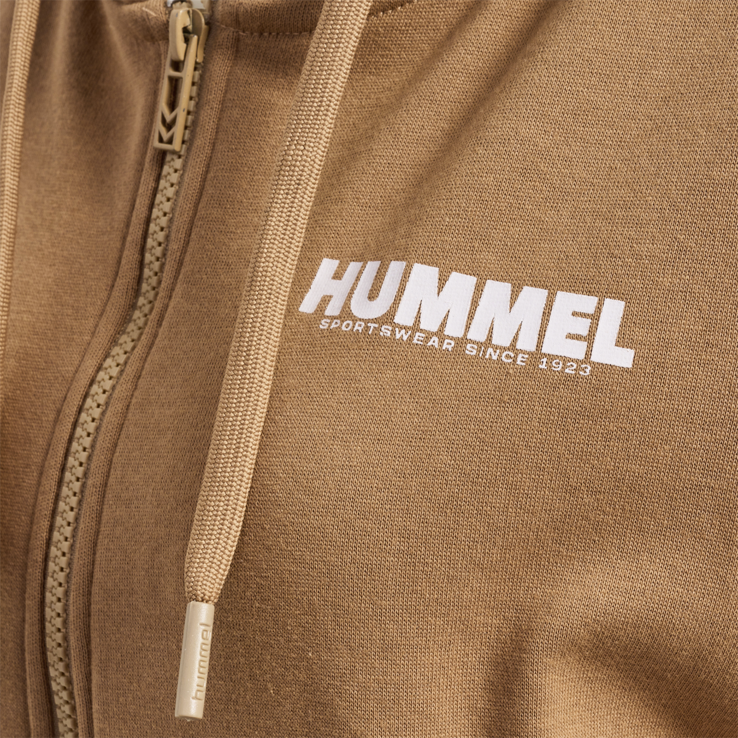 hmlLEGACY WOMAN ZIP HOODIE, TIGERS EYE, packshot