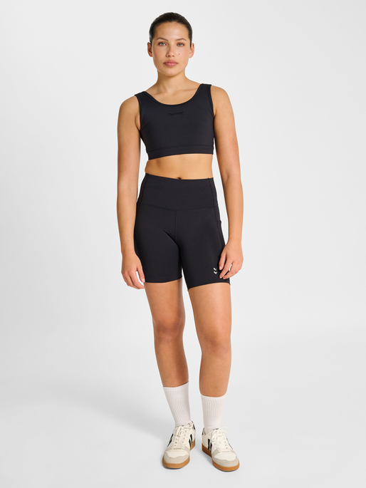 hmlHIIT INTENSITY HW SHORT TIGHTS, BLACK/EBONY, model