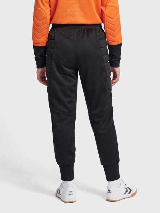 CLASSIC GK PANT, BLACK, model