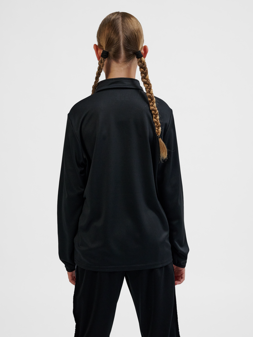 hmlESSENTIAL HALF-ZIP KIDS, BLACK, model