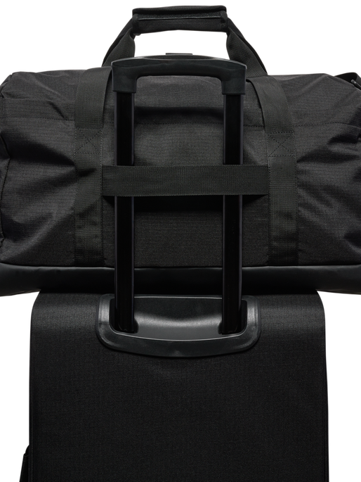 hmlTRAVEL DUFFEL BAG, BLACK hmlTRAVEL DUFFEL BAG, BLACK, packshot
