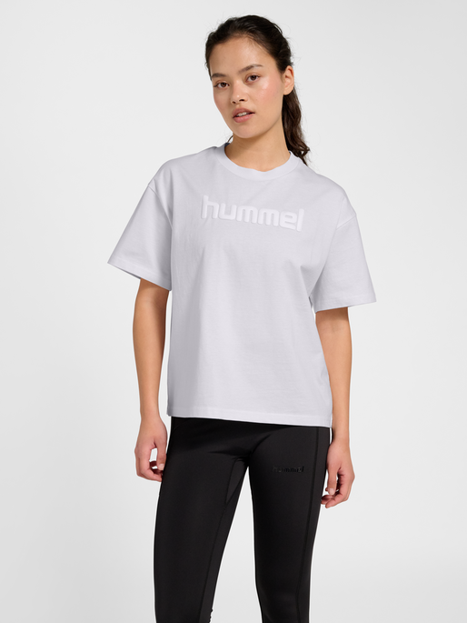 hmlKEEPER GRAPHIC W T-SHIRT S/S, WHITE/WHITE, model