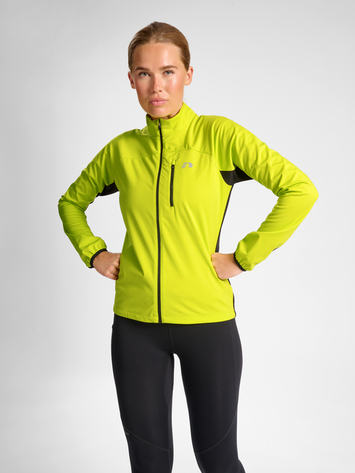 WOMEN'S CORE JACKET, EVENING PRIMROSE, model