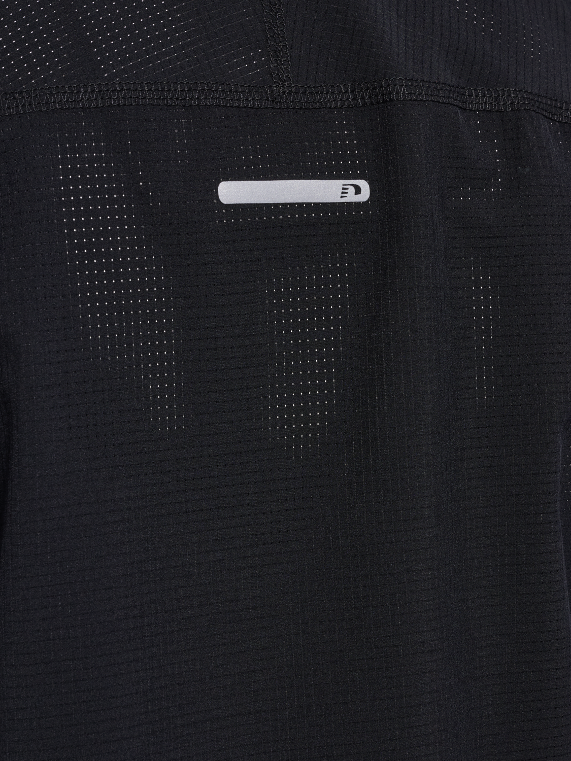 nwlBREATHE W T-SHIRT L/S, BLACK, packshot