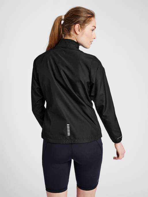 WOMENS PERFORMANCE JACKET, BLACK, model