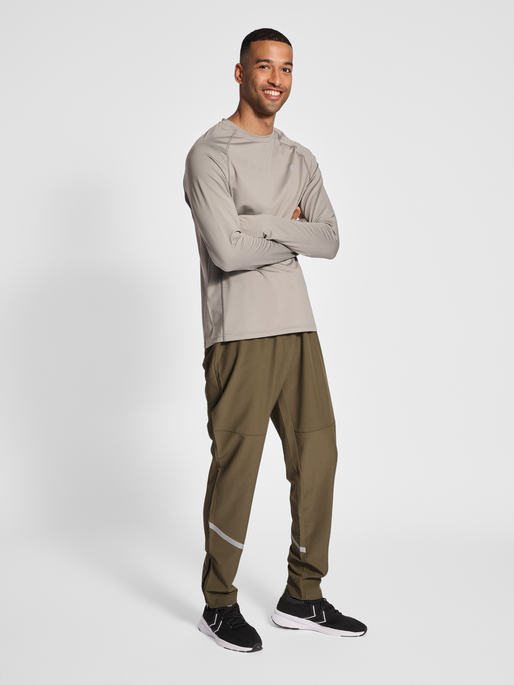 nwlPORTLAND PANTS MEN, CROCODILE, model