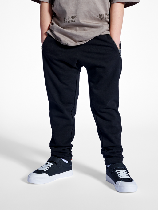 stmANTON PANTS, 2001, model