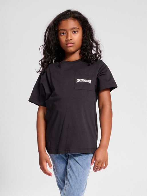 stsHARLEM T-SHIRT, BLACK, model